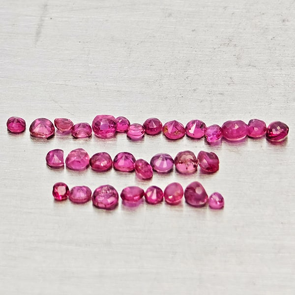 Natural Pinkish Red Ruby 0.68 Ct. 30 Pcs Mixed Shape Gemstones From Thailand (1 of 3)