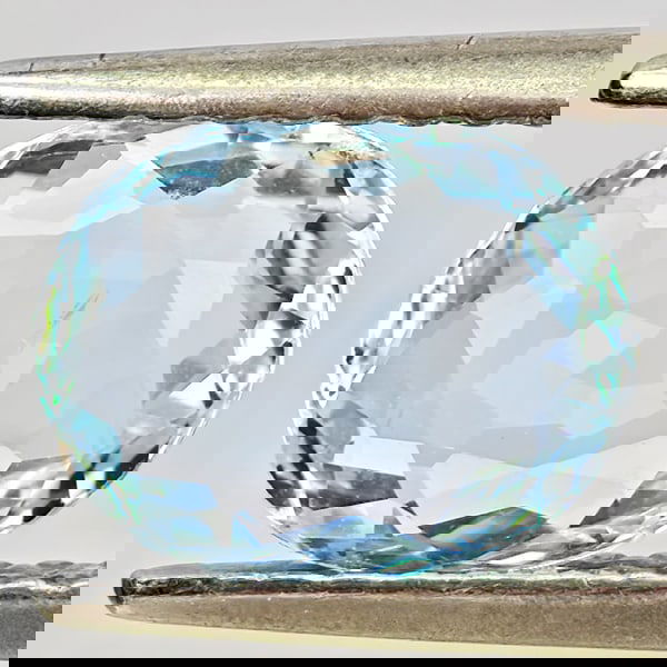 Natural Baby Blue Aquamarine 1.32 Ct. Oval Shape 8.2 x 6.6 Mm Gemstone From Brazil: Product ID: 800812435 Product Name: Natural Gemstones Weight: 1.32 CT. Size: 8.2 x 6.6 x 3.4 MM. Shape: Oval Shape Color: Baby Blue Clarity:VSI Luster: Good Gems Origin: Brazil Treatment: Unheated Cry