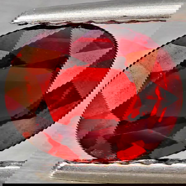Natural Orangish Red Spessartine Garnet 1.19 Ct. Oval Shape 7.1 x 5.7 Mm Gemstones From Namibia (1 of 3)
