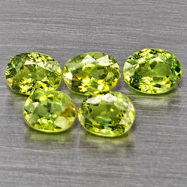 Natural Green Demantiod Garnet 1.37 Ct. 5 Pcs Oval Shape 4.2 x 3.2 Mm Gemstones From Madagascar (1 of 3)