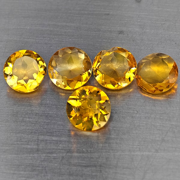 Natural Yellow Citrine 6.22 Ct. 5 Pcs Round Shape 7.2 Mm Gemstone from Brazil: Product ID: 801815473 Product Name: Natural Citrine Weight: 6.22 CT. Size: 7.2 x 7.2 x 4 MM. Shape: Round Color: Yellow Clarity:VSI Luster: Good Gems Origin: Brazil Treatment: Unheated Crystal Structu