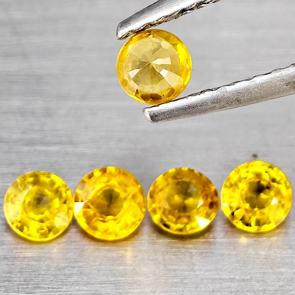 à¹ŒNatural Yellow Sapphrie 0.95 Ct. 5 Pcs Round Shape 3.5 Mm Gemstone from Thailand: Product ID: 806130435 Product Name: Natural Yellow Sapphire Weight: 0.95 CT. Size: 3.5 x 3.5 x 2.2 MM. Shape: Round Shape Color: Yellow Clarity:SI1 Luster: Good Gems Origin: Thailand Treatment: Heated