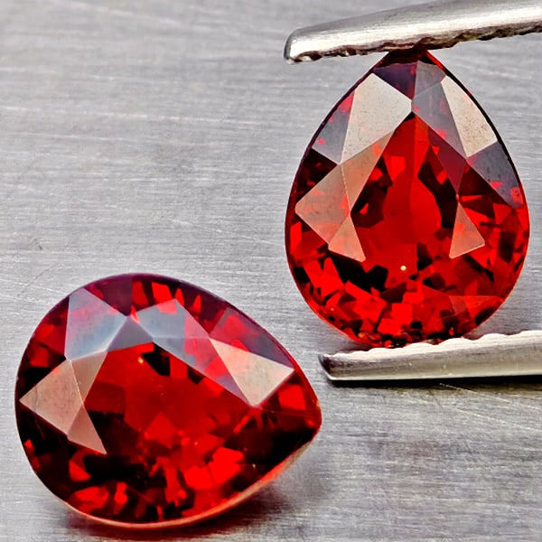 Natural Orangish Red Spessartine Garnet 2.18 Ct. 2Pcs Pear Shape 6.8 x 5.4 Mm Gemstones From Namibia: Product ID: 802937174 Product Name: Natural Garnet Weight: 2.18 CT. Size: 6.8 x 5.4 x 3.3 MM. Shape: Pear Shape Color: Orangish Red Clarity:VVS Luster: Good Gems Origin: Namibia Treatment: Unheated Cr