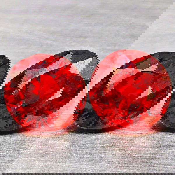 Natural Orangish Red Spessartine Garnet 1.67 Ct. 2Pcs Round Shape 4.8 Mm Gemstones From Namibia: Product ID: 802937087 Product Name: Natural Garnet Weight: 1.67 CT. Size: 4.8 x 4.8 x 3.5 MM. Shape: Round Shape Color: Orangish Red Clarity:SI1 Luster: Good Gems Origin: Namibia Treatment: Unheated C