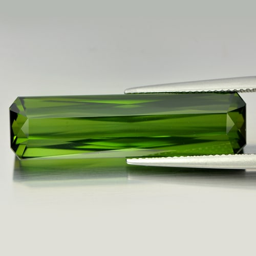 Natural Green Tourmaline 21.88 Ct. Clean Octagon Shape 31.60 x 8.45 Mm. Gemstone From Nigeria (1 of 4)