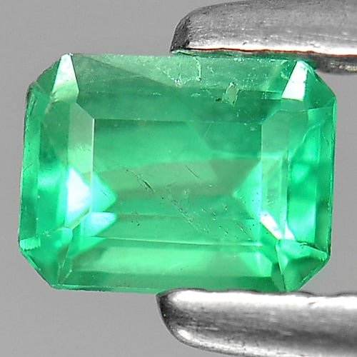 Natural Green Emerald 0.34 Ct. Octagon Shape 4.9 x 3.8 Mm. Gemstone Unheated From Columbia (1 of 3)