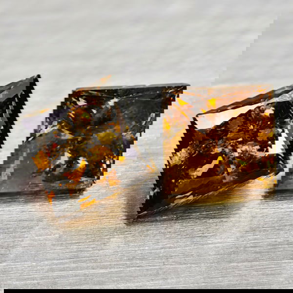 Natural Red Yellow Diamond 0.29 Ct. 2 Pcs. Square Princess Cut 2.6 Mm From Belgium: Product ID: 502100235 Product Name: Natural Enhanced Diamond Weight: 0.29 CT. Size: 2.6 x 2.6 x 2.2 MM. Shape: Square Princess Cut Color: Red Yellow Clarity:SI1 Luster: Good Gems Origin: Belgium Treat