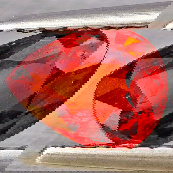 Natural Orangish Red Spessartine Garnet 0.81 Ct. Pear Shape 6.5 x 5 Mm Gemstones From Namibia (1 of 3)