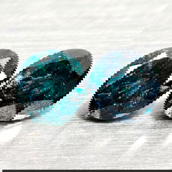 Natural Blue Loose Diamond 0.22 Ct. 2 Pcs Round Diamond Cut 2.9 Mm From Belgium: Product ID: 502100352 Product Name: Natural Natural Diamond Weight: 0.22 CT. Size: 2.9 x 2.9 x 2 MM. Shape: Round Diamond Cut Color: Blue Clarity:SI1 Luster: Good Gems Origin: Belgium Treatment: Treat