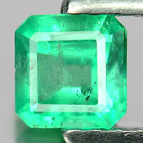 Natural Green Emerald 0.34 Ct. Octagon Shape 4.8 x 4.7 Mm. Gemstone From Columbia (1 of 3)