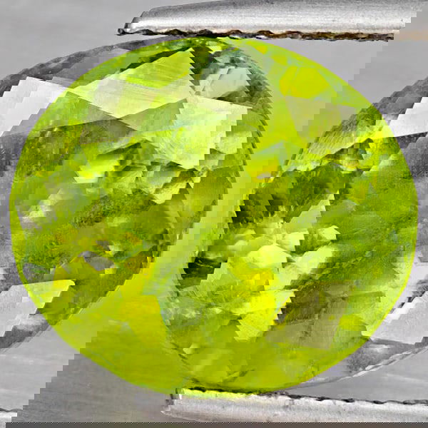 Natural Green Peridot 6.09 Ct. Oval Shape 11.7 x 10.4 Mm. Gemstone From Pakistan (1 of 3)