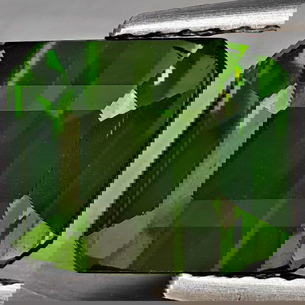 Natural Green Tourmaline 3.87 Ct. Octagon Shape 9 x 7.5 Mm Gemstone From Nigeria (1 of 3)