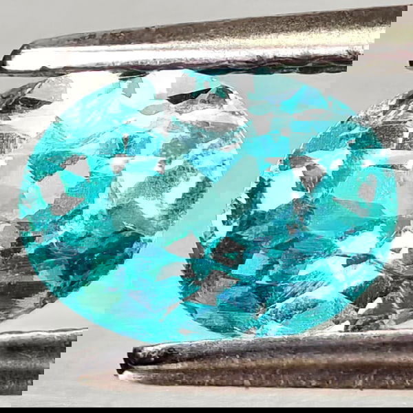 Natural Paraiba Color Apatite 0.81 Ct. Oval Shape 6.7 x 5.9 Mm Gemstones From Tanzania (1 of 3)