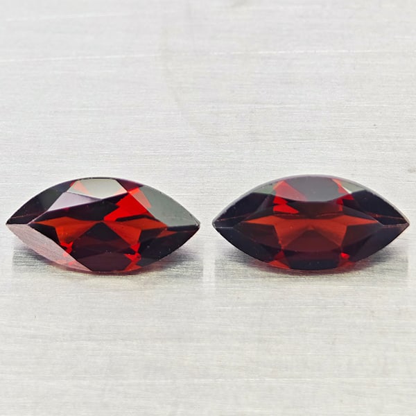 Natural Orangish Red Garnet 2.51 Ct. 2 Pcs Marquise Shape 5 x 10 Mm Gemstones From Tanzania (1 of 3)