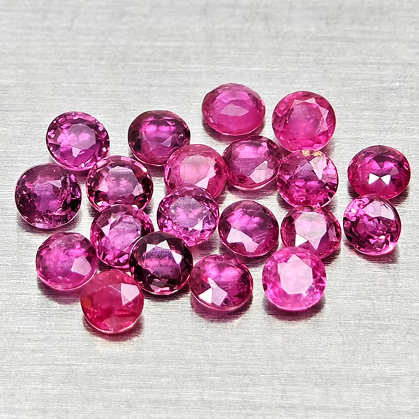 Natural Pinkish Red Ruby 1.25 Ct. 20 Pcs Round Shape 2.3 Mm Gemstones From Thailand (1 of 3)