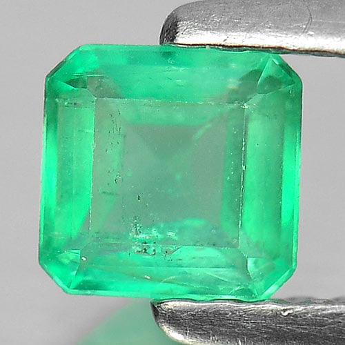 Natural Green Emerald 0.45 Ct. Octagon Shape 4.7 x 4.6 Mm. Gemstone From Columbia (1 of 3)