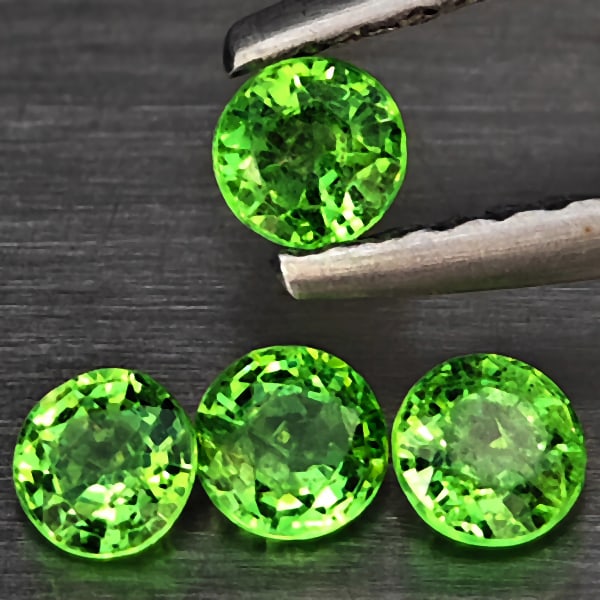 Natrual Green Tsavorite Garnet 0.51 Ct. 4 Pcs Round Shape 3 Mm Gemstone from Tanzania (1 of 3)