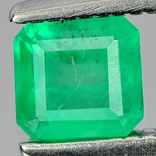 Natural Green Emerald 0.46 Ct. Octagon Shape 4.6 x 4.4 Mm. Gemstone From Columbia (1 of 3)
