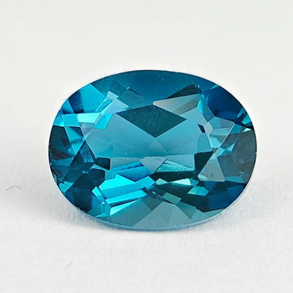 Natural London Blue Topaz 2.51 Ct. VVS Oval Shape 9 x 7 Mm. Gemstone From Brazil (1 of 3)