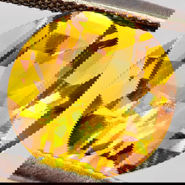 Natural Yellow Citrine 2.88 Ct.Round Checkerboard Cut 10 Mm. Gemstone From Brazil: Product ID: 801815192 Product Name: Natural Citrine Weight: 2.88 CT. Size: 10 x 10 x 5.8 MM. Shape: Round Checkerboard Cut Color: Yellow Clarity:VSI - SI1 Luster: Good Gems Origin: Brazil Treatment: U