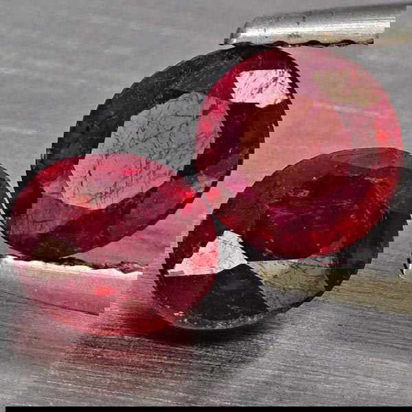 Natural Pinkish Red Ruby 1.44 Ct. 2 Pcs Round Shape 5.5 Mm Gemstone From Madagascar (1 of 3)