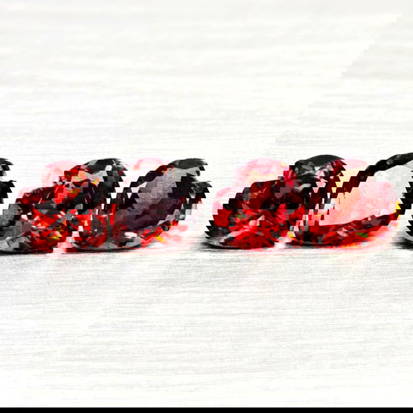 Natural Purplish Red Rhodolite Garnet 3.57 Ct. 4 Pcs. Heart Shape 6 x 5.9 Mm Gemstones From (1 of 3)