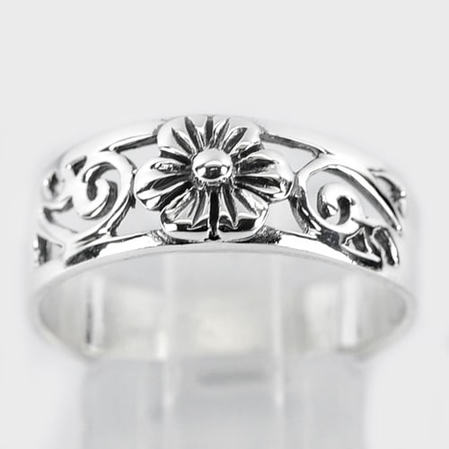 925 Sterling Silver Ring Jewelry 3.21 Grams Beautiful Flower Design Size 7 (1 of 3)