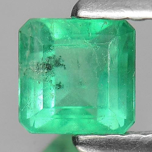 Natural Green Emerald 0.48 Ct. Octagon Shape 4.6 x 4.5 Mm. Gemstone From Columbia (1 of 3)