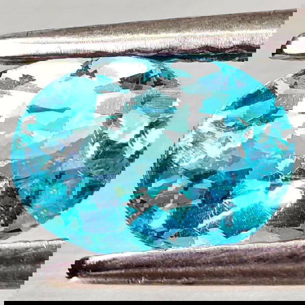 Natural Paraiba Color Apatite 0.85 Ct. Oval Shape 7.1 x 5.2 Mm Gemstones From Tanzania (1 of 3)