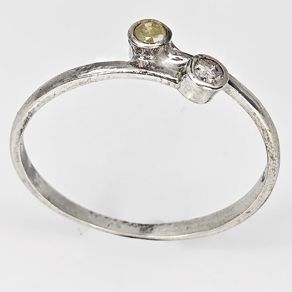 925 Sterling Silver Ring Jewelry 0.96 Grams With Natural Diamond 0.11 Ct. Size 7.5 (1 of 3)