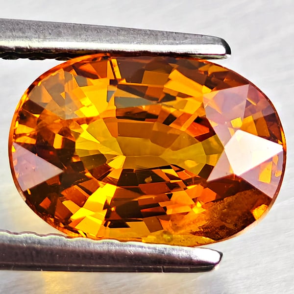 Natural Yellow Sapphire 2.39 Ct. VVS Oval Shape 8.9 x 6.3 Mm. Gemstone From Thailand (1 of 3)