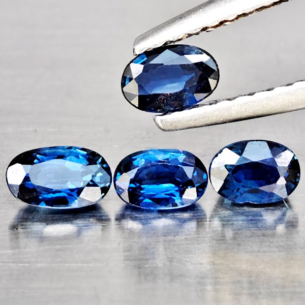 Natural Blue Sapphire 0.90 Ct. 4 Pcs Oval Shape 4.2 x 2.8 Mm Gemstone From Madagascar: Product ID: 806012397 Product Name: Natural Blue Sapphire Weight: 0.90 CT. Size: 4.2 x 2.8 x 2 MM. Shape: Oval Color: Blue Clarity:SI1 Luster: Good Gems Origin: Madagascar Treatment: Heated Crystal St
