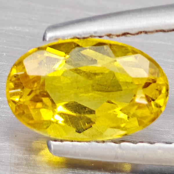 Natural Yellow Beryl 0.96 Ct. Oval Shape 8.3 x 5.2 Mm Gemstone from Brazil (1 of 3)
