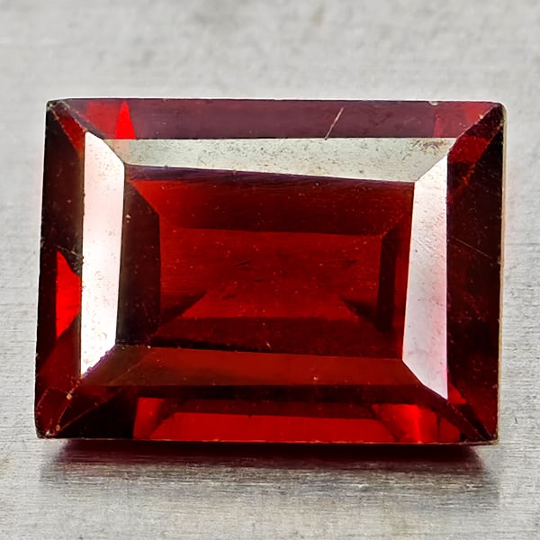 Natural Orangish Red Garnet 1.72 Ct. Baguette Shape 7.8 x 5.8 Mm Gemstone From Tanzania (1 of 3)