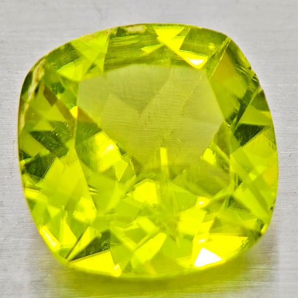 Natural Green Peridot 1.24 Ct. Cushion Shape 7 Mm Gemstone From Pakistan (1 of 3)