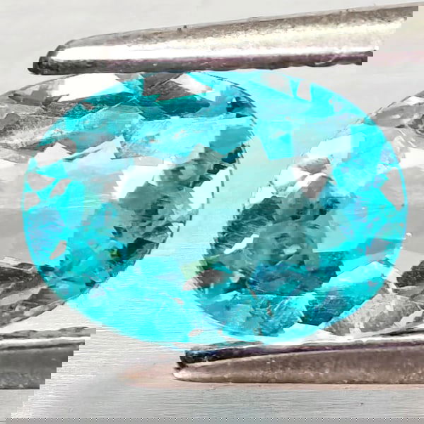 Natural Paraiba Color Apatite 0.86 Ct. Oval Shape 7.1 x 5.2 Mm Gemstones From Tanzania (1 of 3)