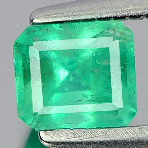 Natural Green Emerald 0.47 Ct. Octagon Shape 4.6 x 4.1 Mm. Gemstone from Columbia (1 of 3)