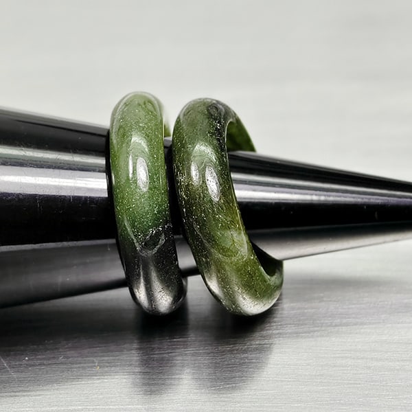 Natural Multi Color Jade 24.35 Ct. 2 Pcs Round Cabochon Rings Size 4.5 Gemstones: Product ID: 819814733 Product Name: Natural Gemstones Weight: 24.35 CT. Size: 21 x 15 MM. Shape: Round Cabochon Color: Multi-Color Clarity:Opaque Luster: Good Gems Origin: Burma Treatment: Unheated Cr