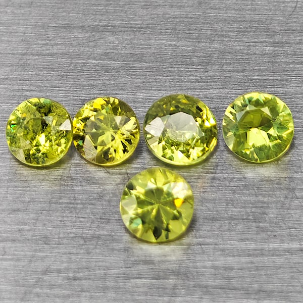 Natural Green Demantiod Garnet 0.85 Ct. 5 Pcs Round Diamond Cut 3.3 Mm Gemstones From Madagascar (1 of 3)