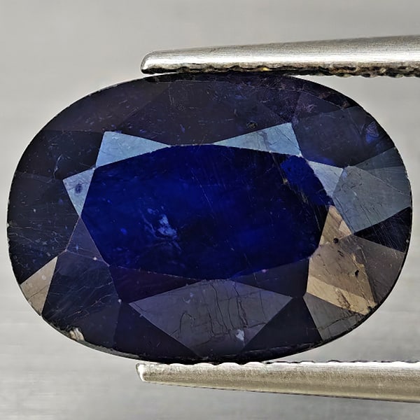 Natural Blue Sapphire 6.65 Ct. Oval Shape 13.3 x 9.7 Mm Gemstone From Madagascar (1 of 3)
