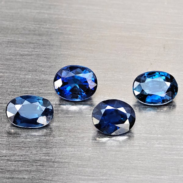 Natural Blue Sapphire 0.81 Ct. 4 Pcs Oval Shape 4 x 3.2 Mm Gemstone from Madagascar (1 of 3)
