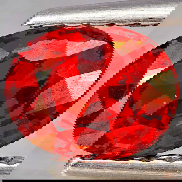 Natural Orangish Red Spessartine Garnet 0.88 Ct. Oval Shape 6.2 x 4.8 Mm Gemstones From Namibia (1 of 3)