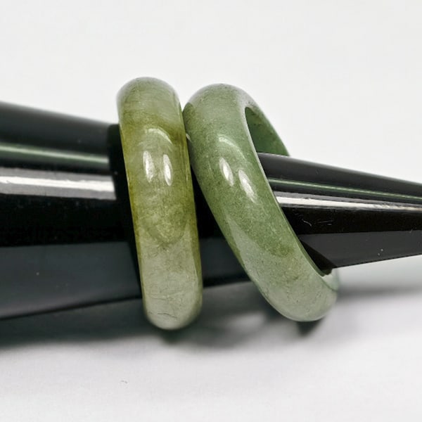 Natural Green Jade Rings 25.03 Ct. 2 Pcs Size 4.5 Unheated Gemstones (1 of 3)