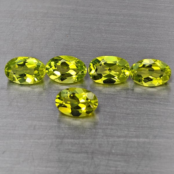 Natural Green Peridot 2.82 Ct. 5 Pcs Oval Shape 6.2 x 4.2 Mm Gemstones From Pakistan (1 of 3)