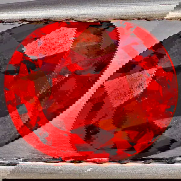 Natural Orangish Red Spessartine Garnet 0.89 Ct. Oval Shape 5.5 x 5 Mm Gemstones From Namibia: Product ID: 802937243 Product Name: Natural Garnet Weight: 0.89 CT. Size: 5.5 x 5 x 3.4 MM. Shape: Oval Shape Color: Orangish Red Clarity:SI1 Luster: Good Gems Origin: Namibia Treatment: Unheated Crys