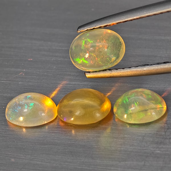 Natural Multi Color Play Of Colour Opal 2.25 Ct. 4 Pcs Oval Cabochon Shape Gemstones From Ethiopia (1 of 3)