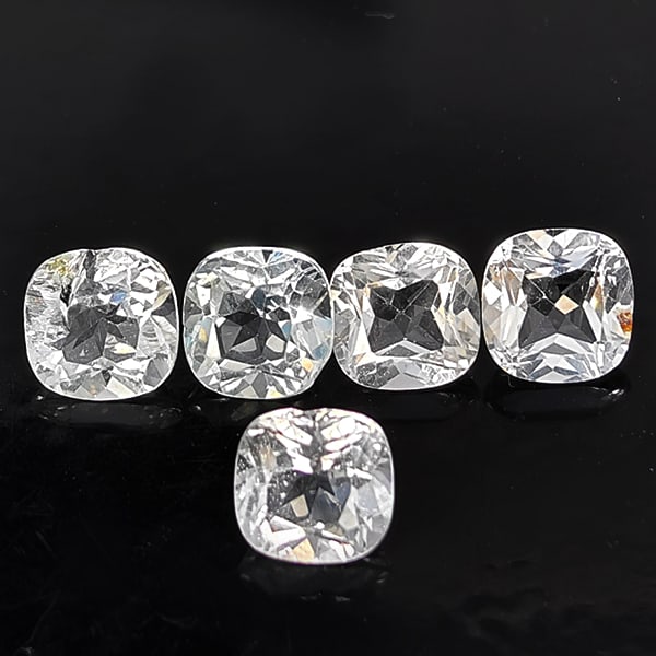 Natural White Topaz 13.30 Ct. 5 Pcs Cushion Shape 8.3 Mm Gemstone From Brazil: Product ID: 807168818 Product Name: Natural Topaz Weight: 13.30 CT. Size: 8.3 x 8.3 x 5.1 MM. Shape: Cushion Shape Color: White Clarity:SI1 Luster: Good Gems Origin: Brazil Treatment: Unheated Crystal