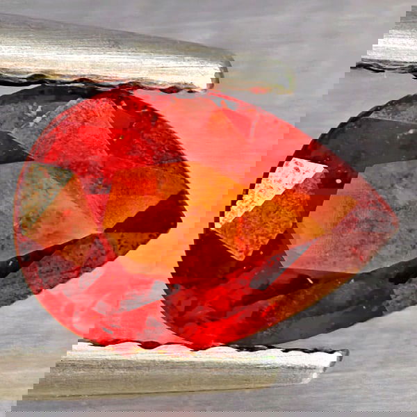 Natural Orangish Red Spessartine Garnet 0.74 Ct. Pear Shape 6.5 x 4.5 Mm Gemstones From Namibia (1 of 3)