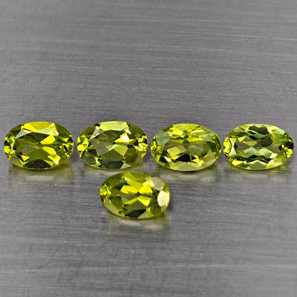 Natural Green Peridot 2.69 Ct. 5 Pcs Oval Shape 6.2 x 4 Mm Gemstones From Pakistan (1 of 3)