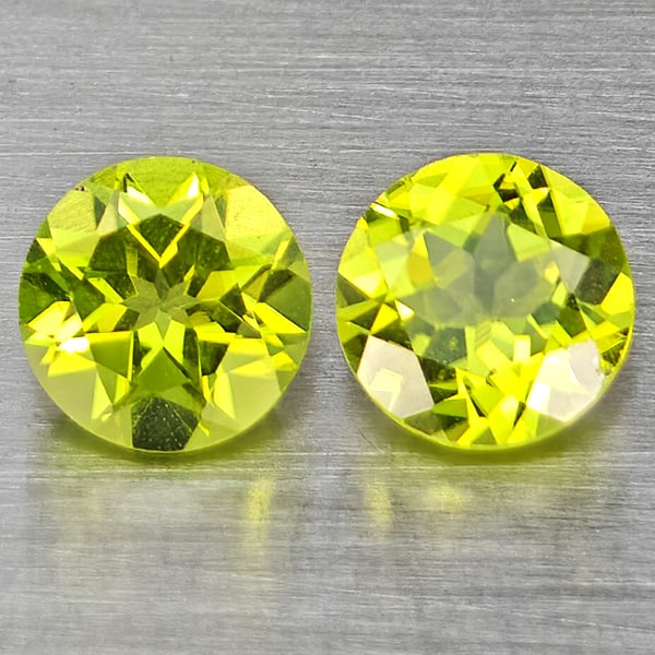 Natural Green Peridot 1.22 Ct. 2 Pcs. Round Shape 5.1 Mm. Gemstones from Pakistan: Product ID: 805317629 Product Name: Natural Peridot Weight: 1.22 CT. Size: 5.1 x 5.1 x 3.3 MM. Shape: Round Color: Green Clarity:VSI Luster: Good Gems Origin: Pakistan Treatment: Unheated Crystal Stru